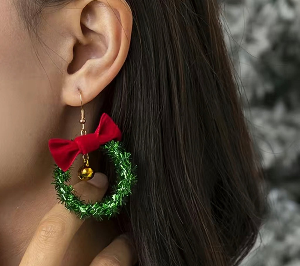 Christmas wreath jingle bell earrings - Enchantments Co.